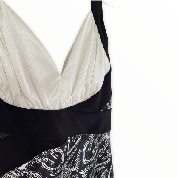 Halter Dress - Handkerchief hem - Picture 3 of 4